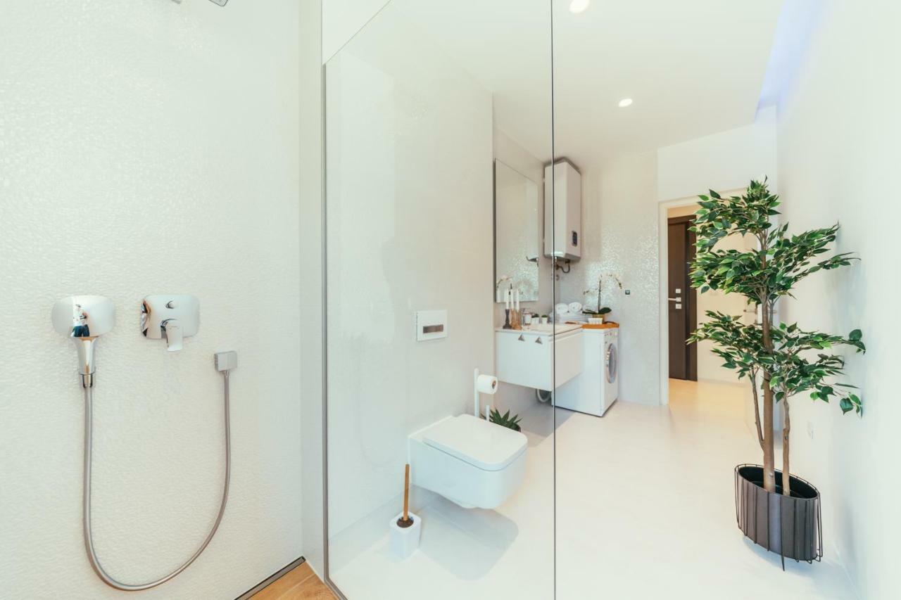 Unique Luxury Designers Apartment Right Next To The Beach Sukošan Buitenkant foto